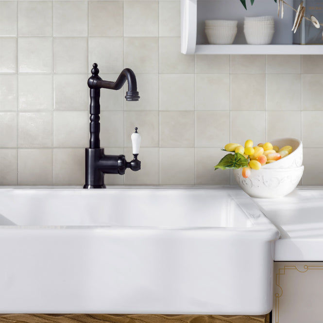 ※色違いの商品です