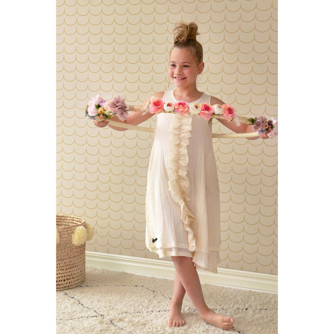 輸入壁紙 Majvillan / the Poetry collection / Drop Curtain greige golden brown 137-01