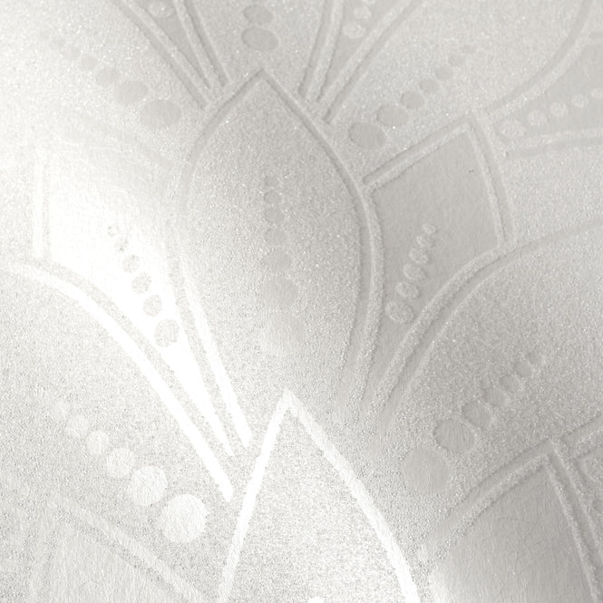 1838 Wallcoverings / ELODIE / Astoria Pearl 1907-139-04