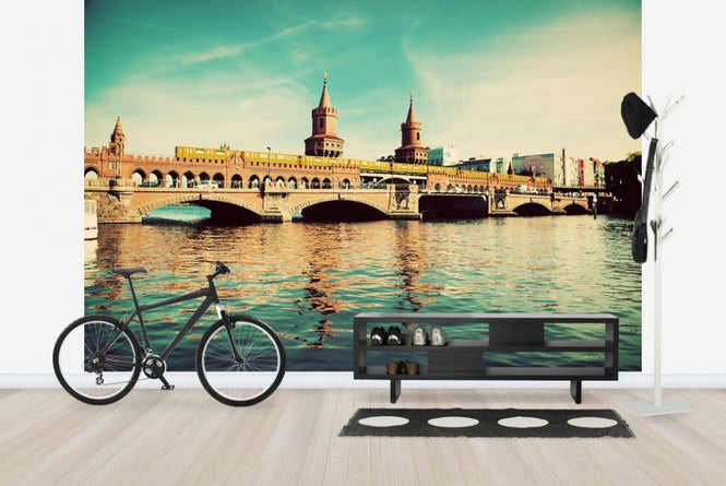 PHOTOWALL / The Oberbaum Bridge and River Spree in Berlin (e22811)