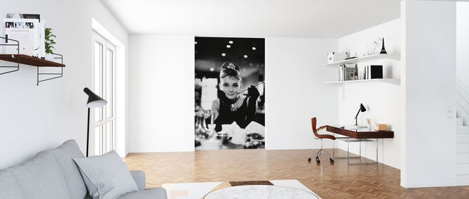 PHOTOWALL / Audrey Hepburn in Breakfast at Tiffanys (e314895)
