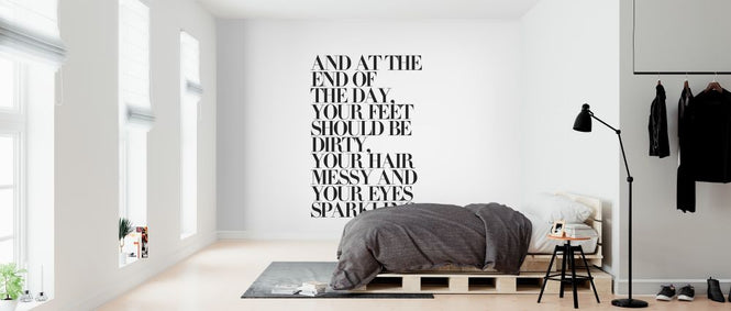 PHOTOWALL / At the End of the Day Your Feet Should Be (e316520)