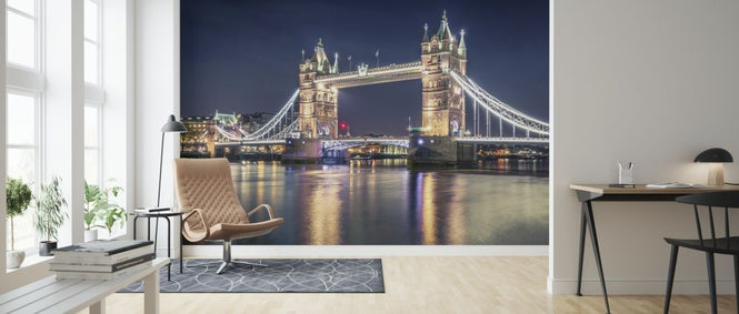 PHOTOWALL / Night at the Tower Bridge (e317784)