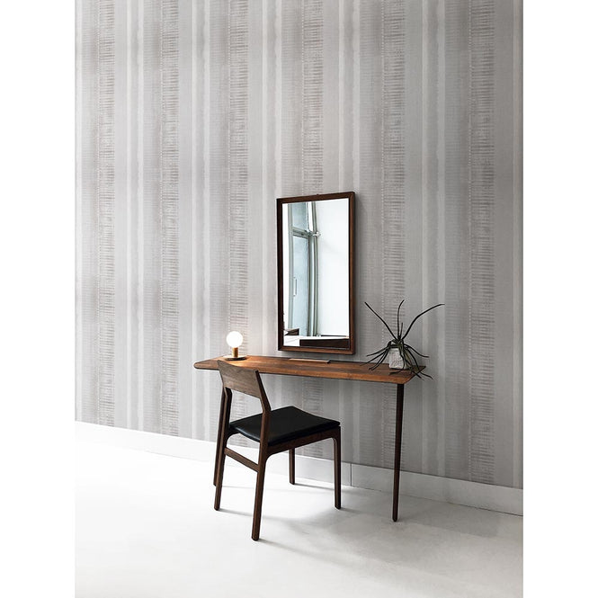 色違いの商品(64318)です