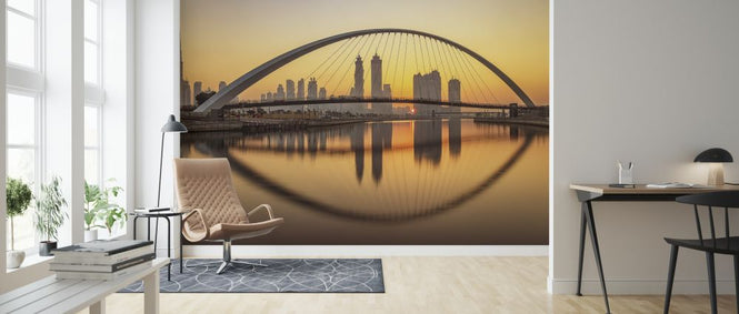 PHOTOWALL / Sunrise at the Dubai Water Canal (e324110)
