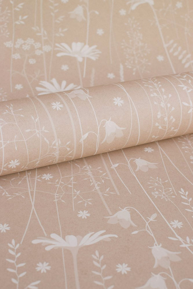 Hannah Nunn / Daisy Meadow in Dusk