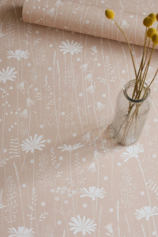 Hannah Nunn / Daisy Meadow in Dusk