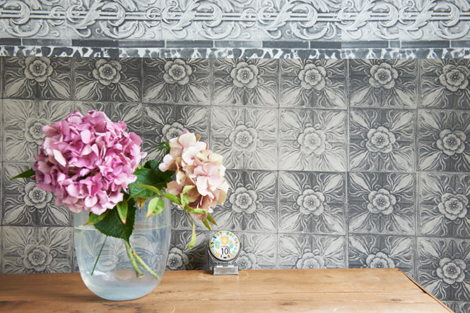 Deborah Bowness The Standard Collection / Dixon Road / grey