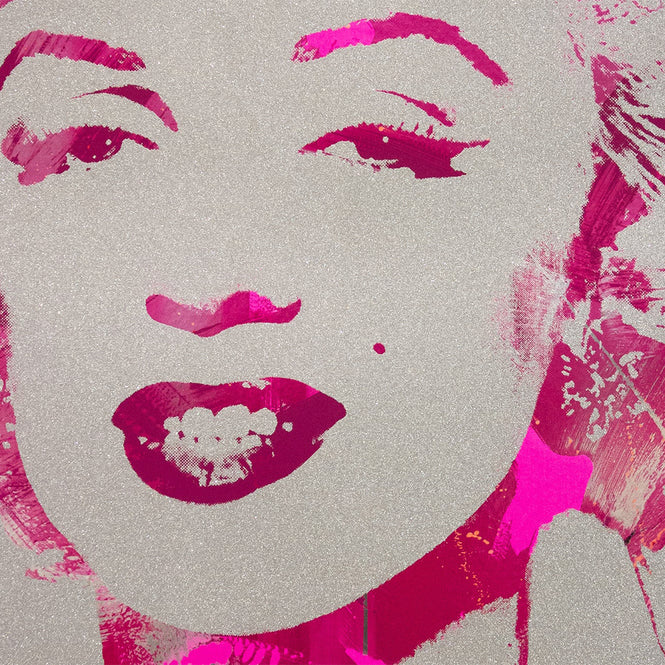 輸入壁紙 Andy Warhol / MARILYN MONOPRINT / Diamond Dust Hot Pink on Chrome Mylar (single roll)