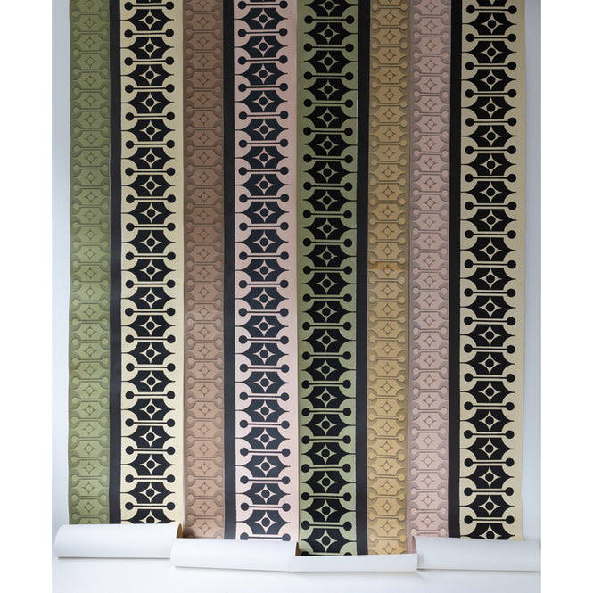 Deborah Bowness / HEIRLOOM / Mark 14 wallpaper Lakeland green & Coffee brown