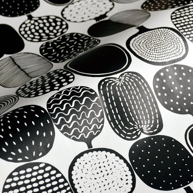 【限定数】はがせる シール 壁紙 marimekko × NU WALLPAPER / Black and White Kompotti  / MKS4501