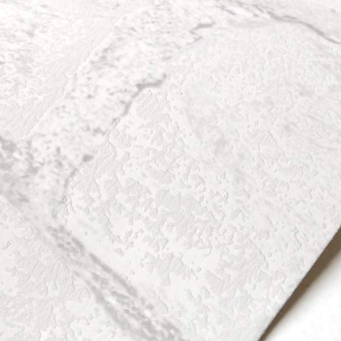 表面がザラザラしています。