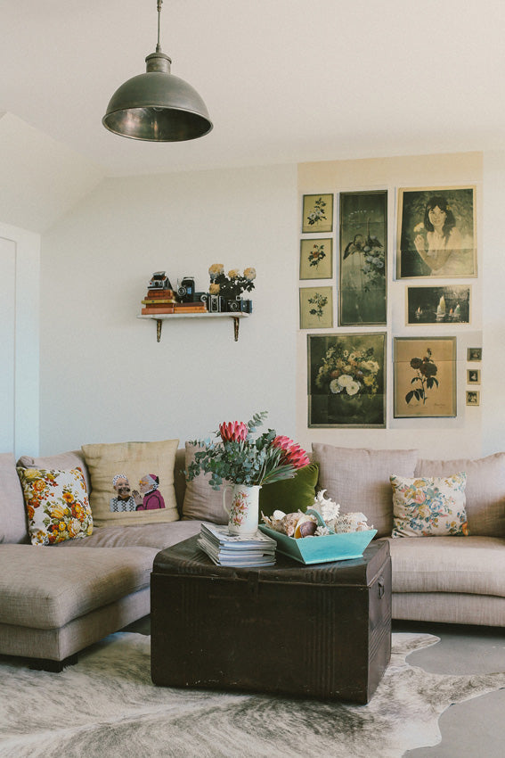 Deborah Bowness / The Artist Collection / Picture Wall Red Rose