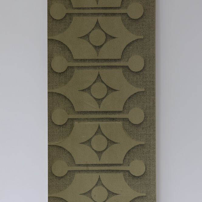 Deborah Bowness / HEIRLOOM / Stackable wallpaper Lakeland green