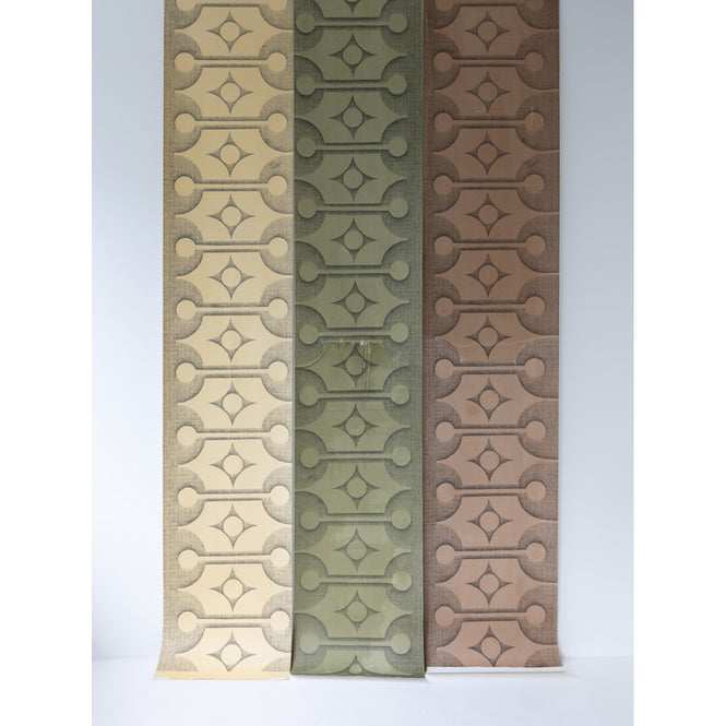 Deborah Bowness / HEIRLOOM / Stackable wallpaper Autumn brown