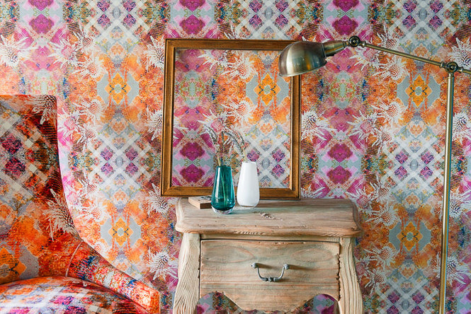 Mairi Helena / Fine Art Pink Thistle TH100/01w