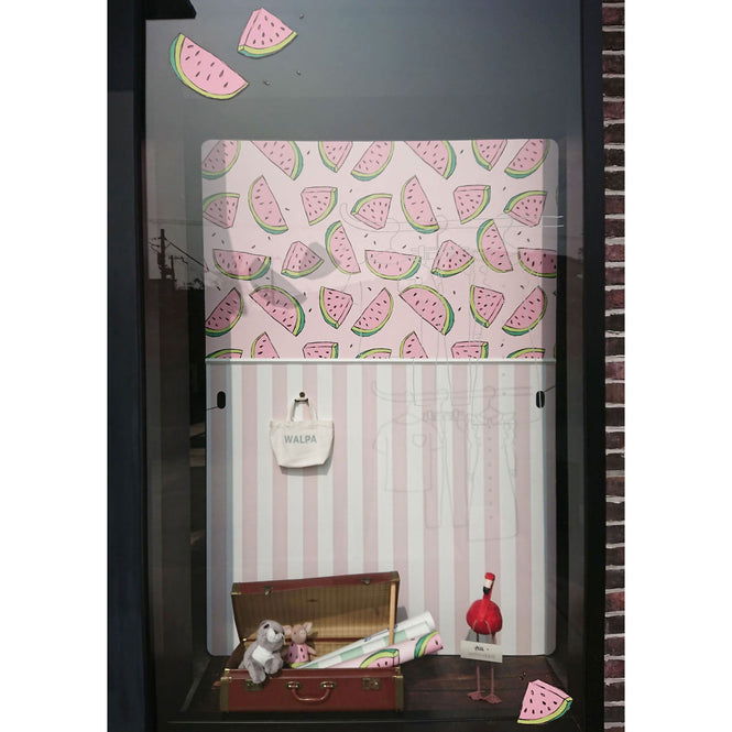 WALPA大阪店のディスプレイ