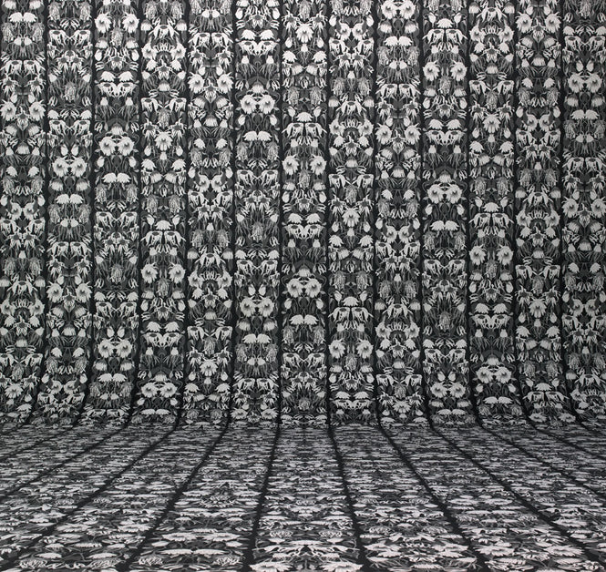 【1mサンプル】Archives Wallpaper by Studio Job / Withered Flowers/Black (JOB-06)