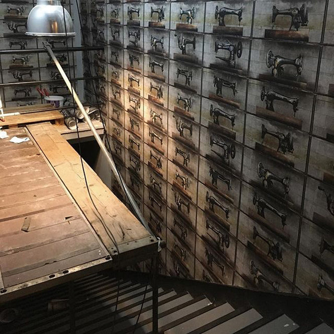 MINDTHEGAP /  THE MACHINIST WP20245