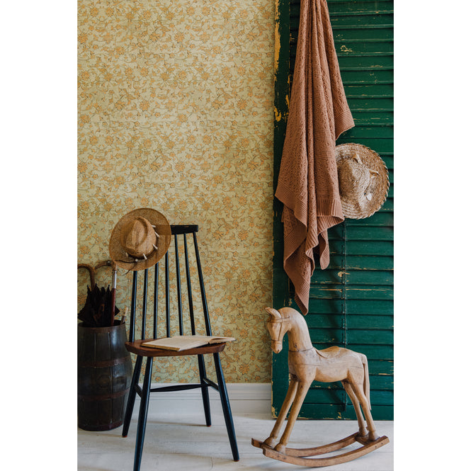 MINDTHEGAP / TRANSYLVANIAN ROOTS / BACKYARD FLOWERING Seacrest WP30005