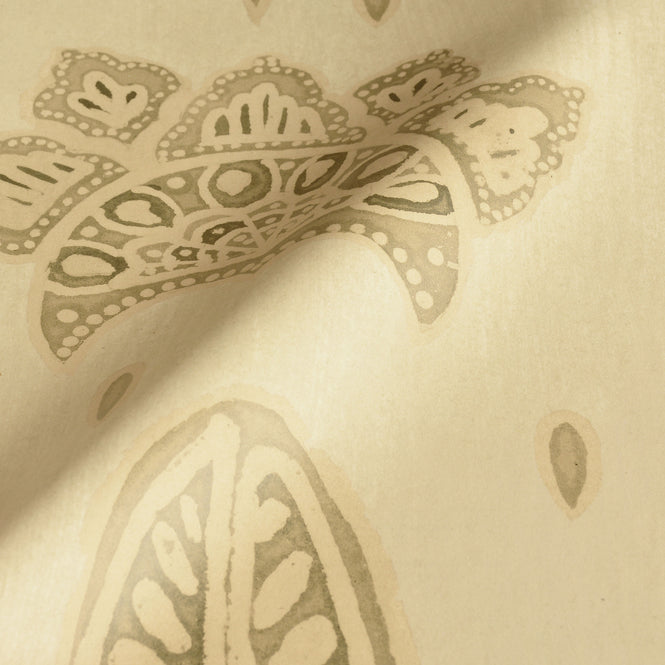 MINDTHEGAP / WOODSTOCK / BETHEL BATIK Antique White WP30075